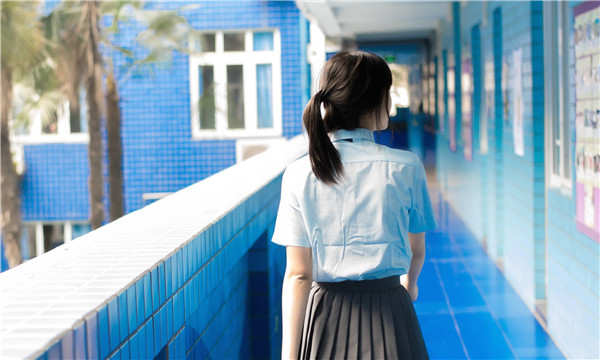 桑珠孜如何找到一个可以帮助我生孩子的女人？